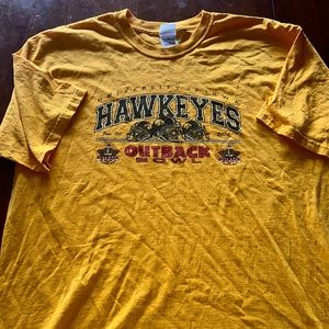 Men’s xl 2004 outback bowl Iowa Hawkeyes tshirt